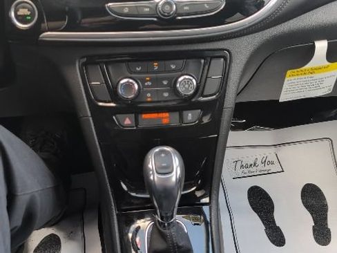 Used 2022 Buick Encore Preferred w/ Safety Package AWD/4WD image 17