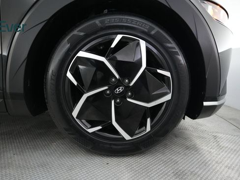 Used 2024 Hyundai Ioniq 5 SEL RWD image 20