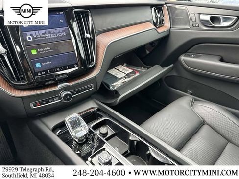 Used 2023 Volvo XC60 B6 Ultimate w/ Climate Package AWD/4WD image 37