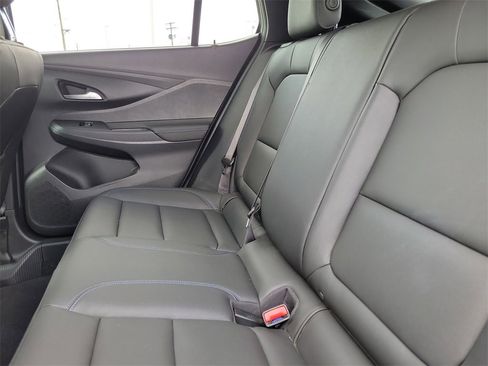 Used 2024 Buick Envista Sport Touring w/ Convenience I Package image 10