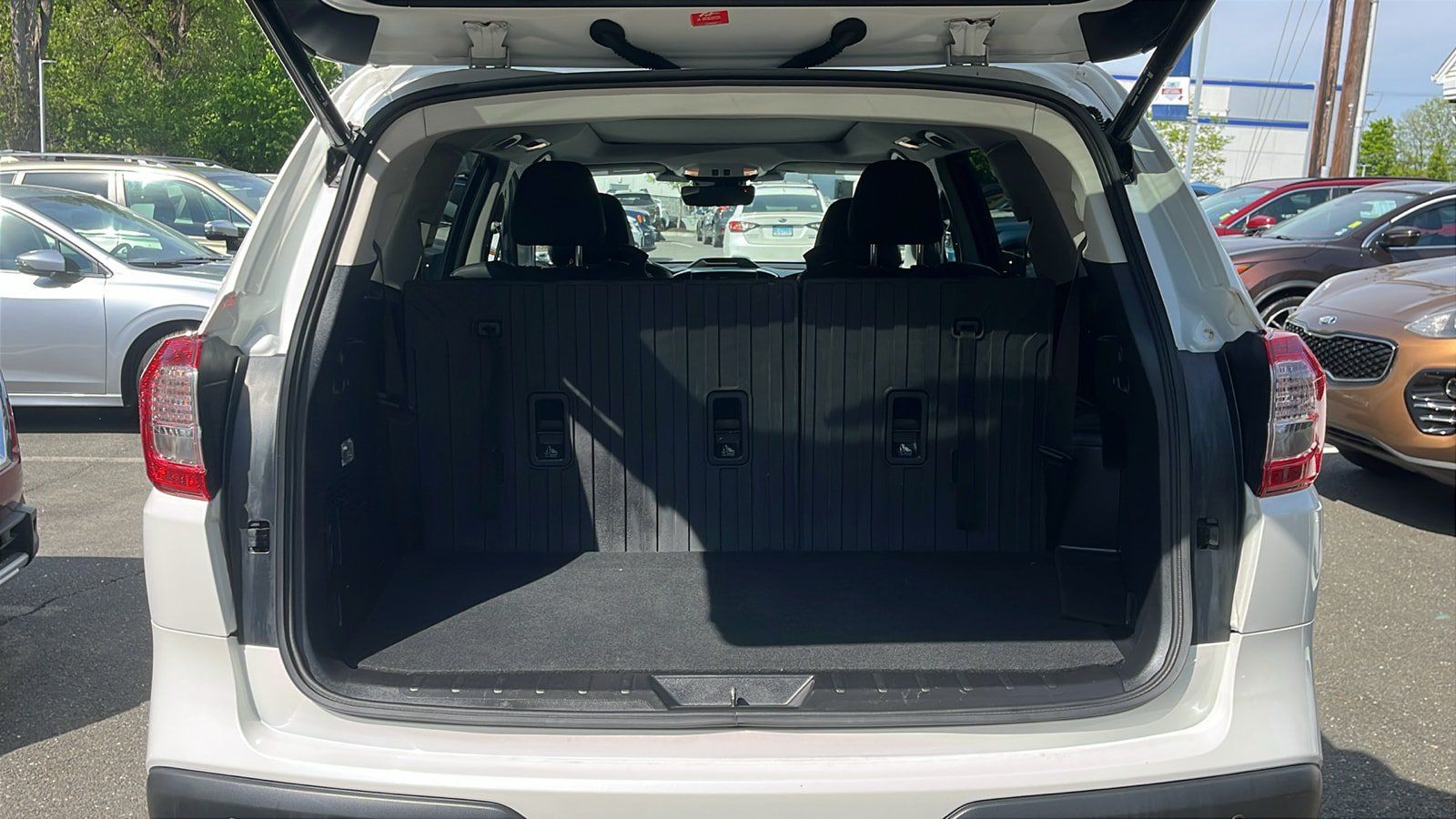 Used 2023 Subaru Ascent Limited w/ Technology Package AWD/4WD image 26