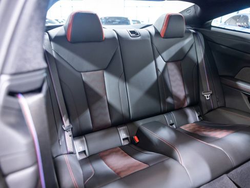 Used 2025 BMW M4 CS AWD/4WD image 38