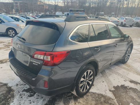 Used 2015 Subaru Outback 3.6R Limited image 6