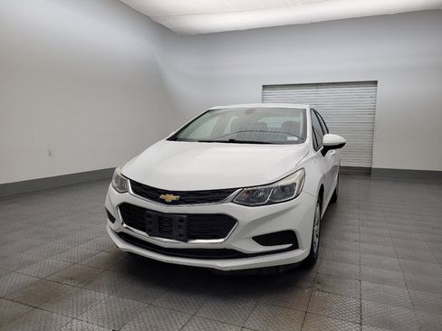 Used 2018 Chevrolet Cruze LS image 15