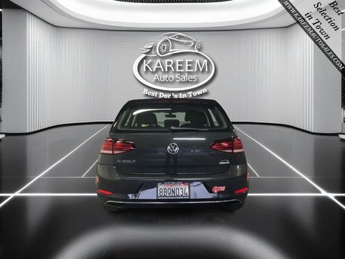 Used 2017 Volkswagen e-Golf SE w/ DC Fast Charging Package image 6