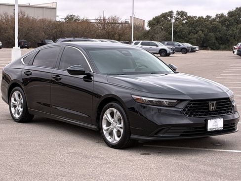 Certified 2023 Honda Accord LX image 8