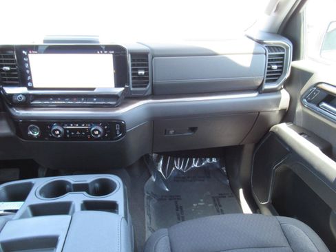 Certified 2024 Chevrolet Silverado 1500 LT AWD/4WD image 14