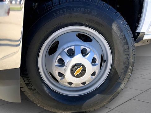 Used 2019 Chevrolet Silverado 3500 W/T image 8