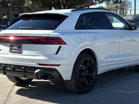 New 2026 Audi RS Q8 performance image 7