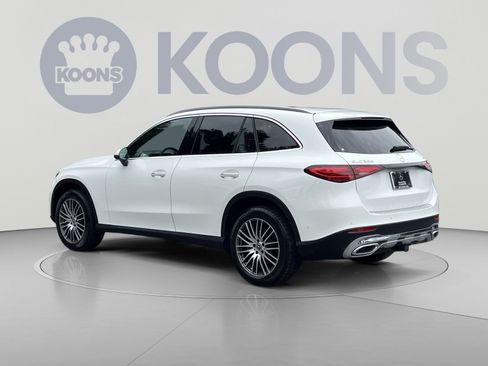 Used 2024 Mercedes-Benz GLC 300 4MATIC image 8
