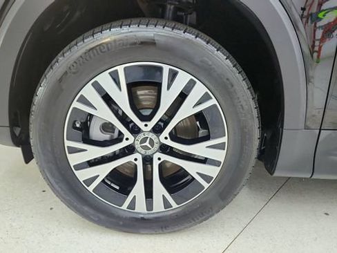 Used 2025 Mercedes-Benz GLB 250 4MATIC w/ Exclusive Package image 80