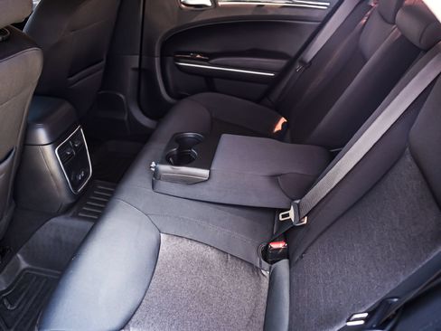 Used 2023 Chrysler 300 Touring w/ Sport Appearance Package RWD image 20