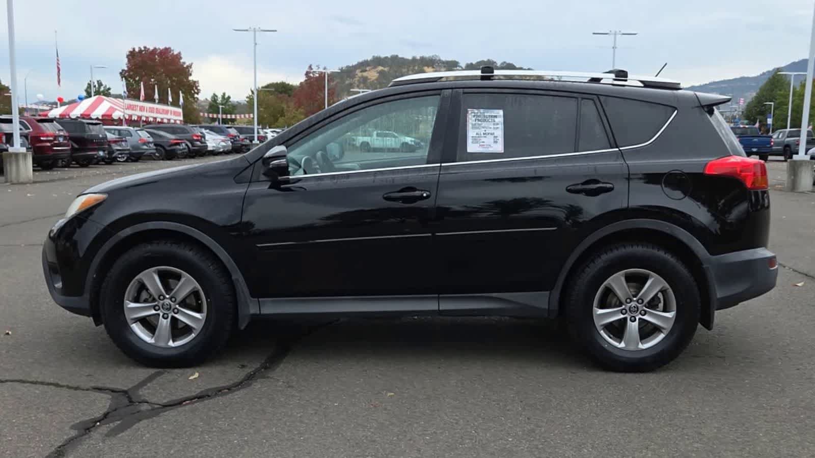 Used 2015 Toyota RAV4 XLE AWD/4WD image 5