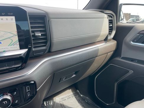 Used 2025 GMC Sierra 1500 SLT image 53