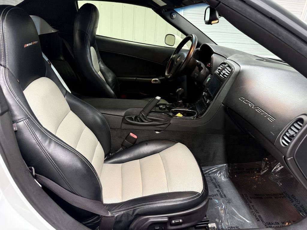 Used 2011 Chevrolet Corvette Grand Sport w/ Preferred Equipment Group RWD image 34