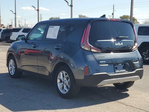 Used 2025 Kia Soul LX w/ LX Technology Package image 5