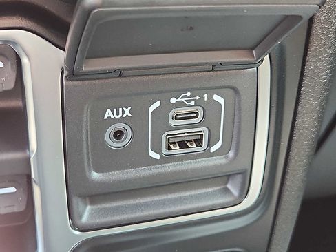 New 2026 Jeep Wrangler Unlimited Rubicon AWD/4WD image 16