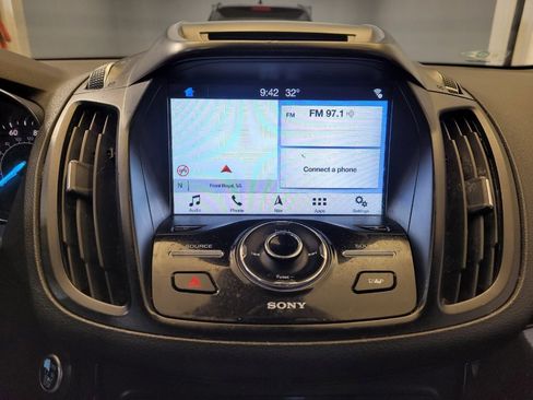 Used 2018 Ford Escape Titanium w/ Ford Safe & Smart Package AWD/4WD image 25