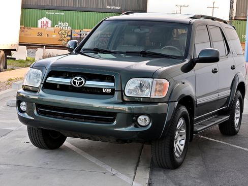 Used 2006 Toyota Sequoia Limited image 10