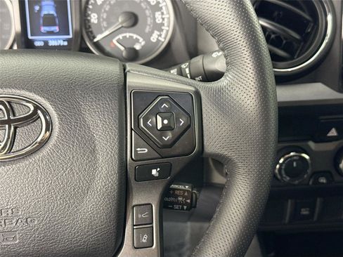 Certified 2023 Toyota Tacoma TRD Off-Road AWD/4WD image 16