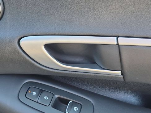 Used 2025 Hyundai Sonata SEL FWD image 33