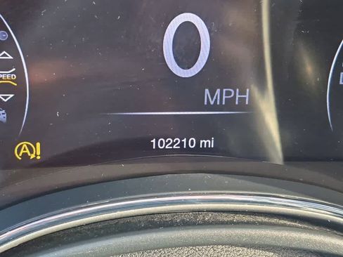 Used 2019 Jeep Grand Cherokee Overland image 18