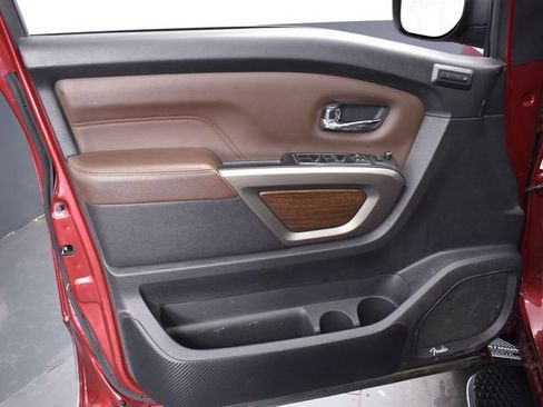 Used 2021 Nissan Titan Platinum Reserve w/ Moonroof Package image 16