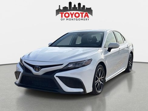Used 2024 Toyota Camry SE image 7