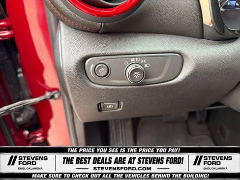 Used 2025 Chevrolet Blazer RS FWD image 20