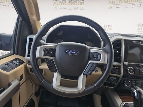 Used 2017 Ford F150 Lariat AWD/4WD image 12
