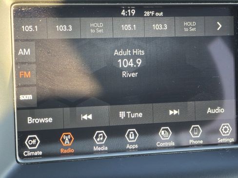 Used 2021 Jeep Grand Cherokee Laredo image 29