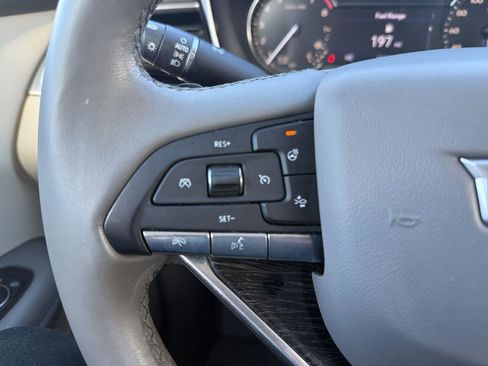 Used 2020 Cadillac XT6 Premium Luxury image 23