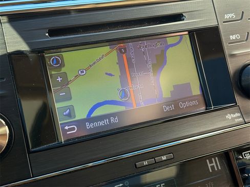 Used 2013 Toyota Avalon Limited image 19