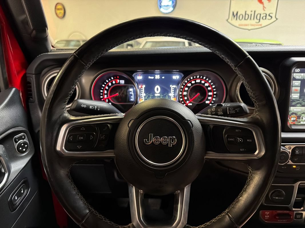 Used 2018 Jeep Wrangler Unlimited Rubicon AWD/4WD image 17