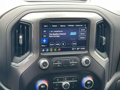 Used 2023 GMC Sierra 2500 Denali image 15