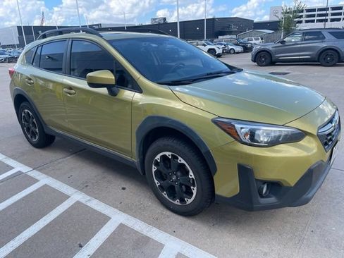 Used 2021 Subaru Crosstrek 2.0i Premium w/ Moonroof Package AWD/4WD image 4