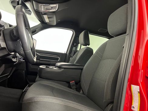 Used 2024 RAM 2500 Big Horn w/ Sport Appearance Package image 21