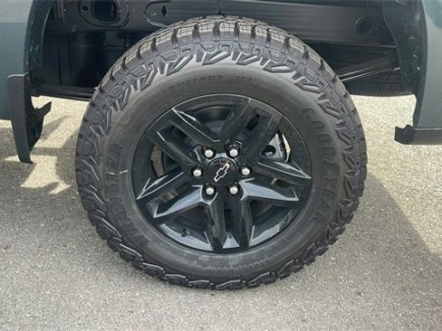 New 2026 Chevrolet Silverado 1500 Custom Trail Boss w/ LPO, Dark Essentials Package image 30