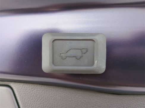 New 2025 Toyota RAV4 SE image 20