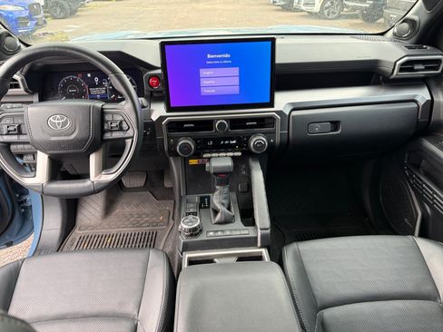 Used 2025 Toyota 4Runner TRD Off-Road Premium w/ Tow Technology Package AWD/4WD image 19