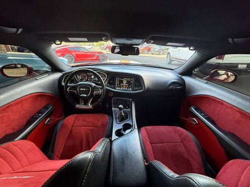 Used 2015 Dodge Challenger SRT w/ Technology Group RWD image 39