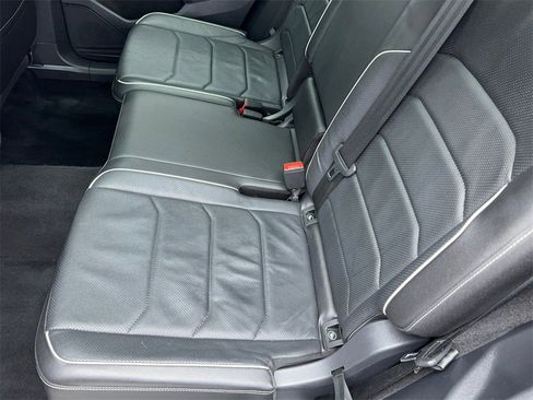 Used 2023 Volkswagen Tiguan SEL R-Line image 42