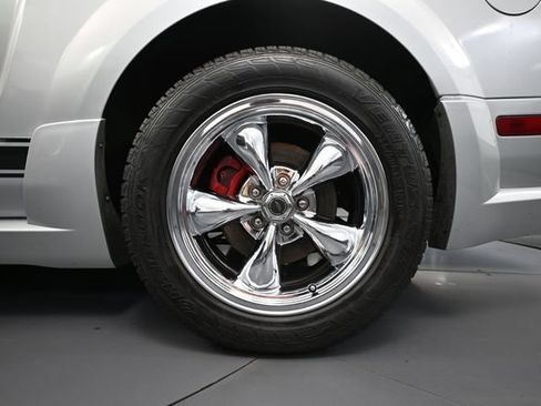 Used 2006 Ford Mustang GT Premium RWD image 11