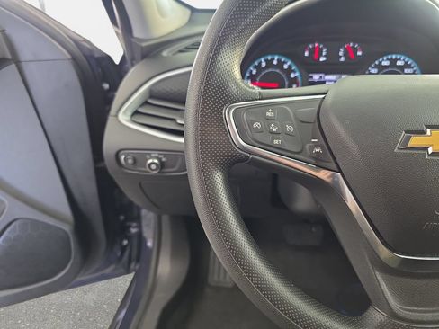 Used 2025 Chevrolet Malibu LT FWD image 14
