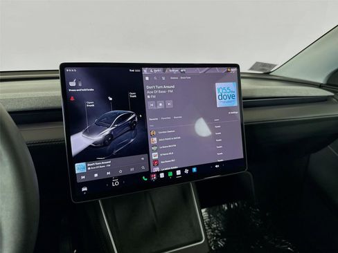 Used 2026 Tesla Model Y 2WD image 8