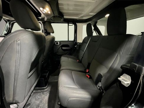 Used 2021 Jeep Wrangler Unlimited Sport image 22