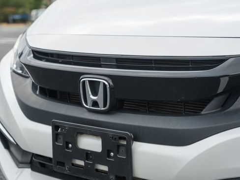 Used 2019 Honda Civic EX-L image 10