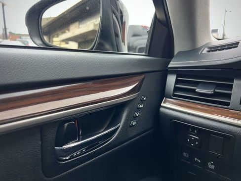 Used 2017 Lexus ES 350 w/ Luxury Package image 43