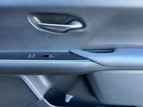 Used 2019 Lexus UX 200 w/ Premium Package image 19