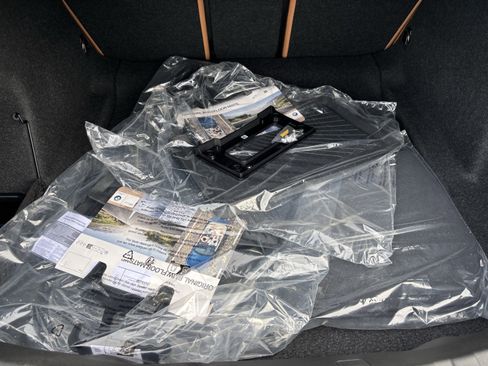 Used 2026 BMW 330i Sedan w/ Convenience Package image 35